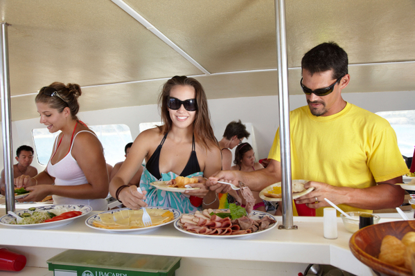 Waikiki Snorkel And Sail Tour Including Lunch