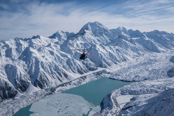 Mt Cook Scenic Helicopter with snow landing