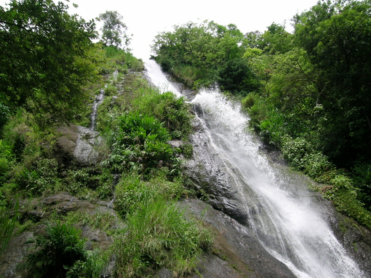 costa-rica-waterfalls