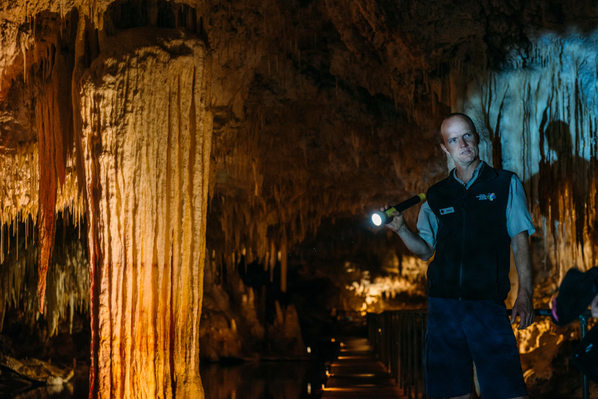 Lake Cave Fully Guided Tour