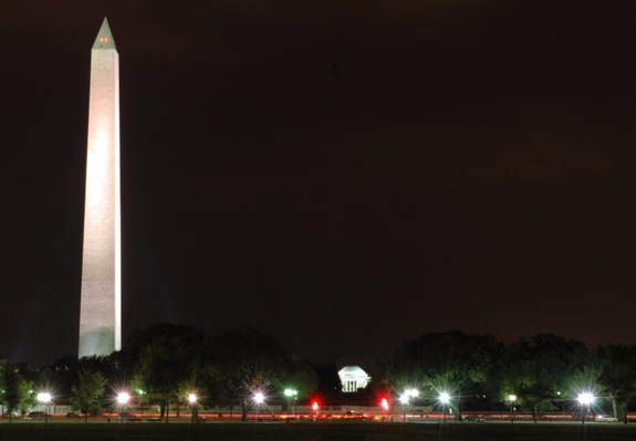 Monuments By Night Tour DC