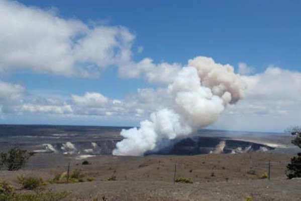 Big Island Volcano Helicopter and Ground Tour - Departing Oahu