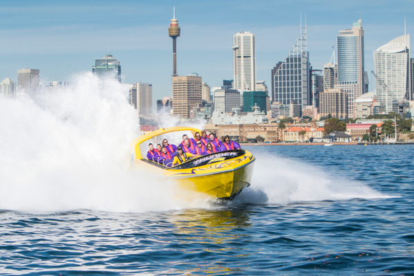 Sydney-Harbour-boat-toar