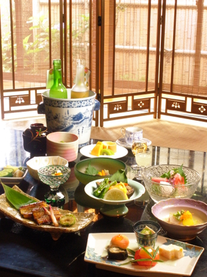 Shinto shrine and Japanese lunch Kamogawakan