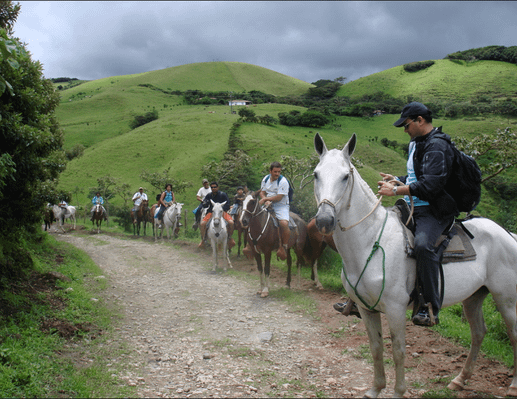 horse-back-riding-guanacaste