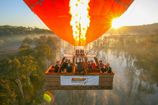 Gold Coast Hot Air Balloon Ride & Full Day Premium Winery Tour