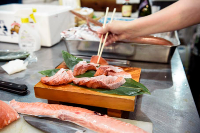 Tsukiji Breakfast and Market Tour