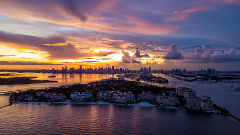 Miami Skyline 90 min Cruise, Millionaire's Row & Venetian Islands
