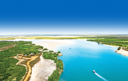 Broome Scenic Helicopter Flight + Pearl Farm Tour with Lunch