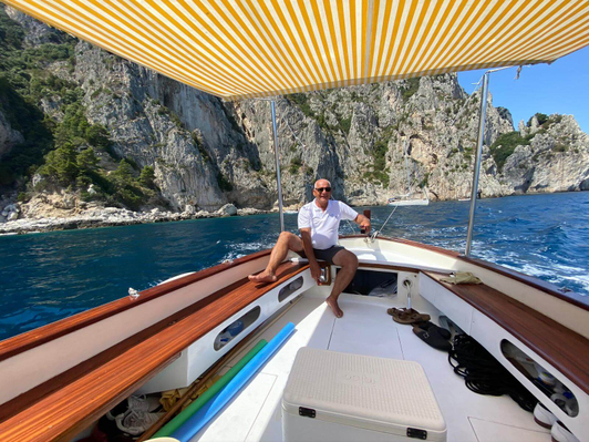 Boat day tour in Capri