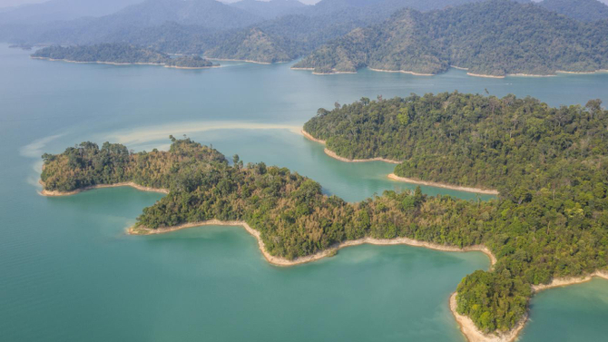 itinerary_lg_Thailand_Khao_Sok_National_Park_Cheow_Lan_Lake_Landscape_Drone_Shot_-_Lee_Thomas_2019_DJI_0411_Lg_RGB.jpeg