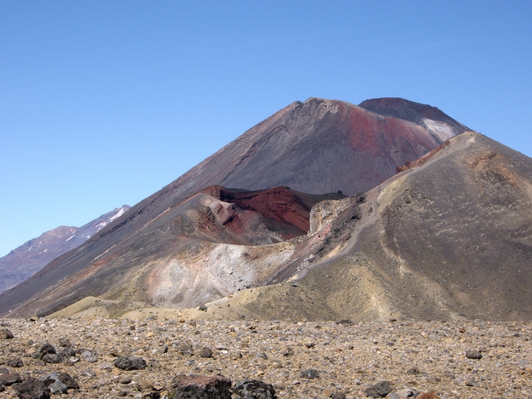 Red crater Tongariro Crossing